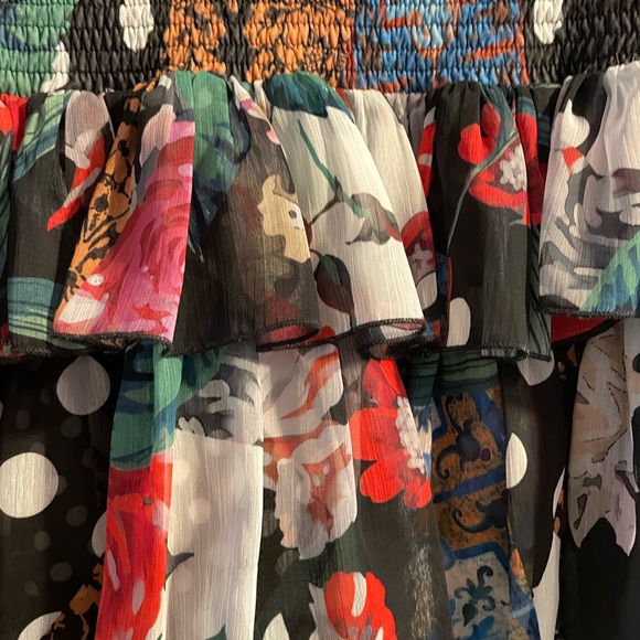 FLORAL TIERED SKIRT - Picture 2 of 3